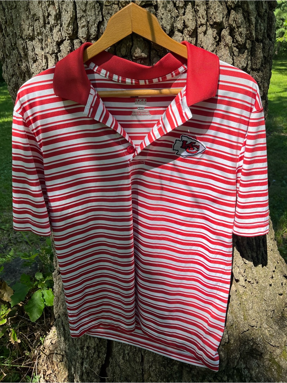 ⭐️Men’s KC Chiefs Team Apparel Polo in size M
